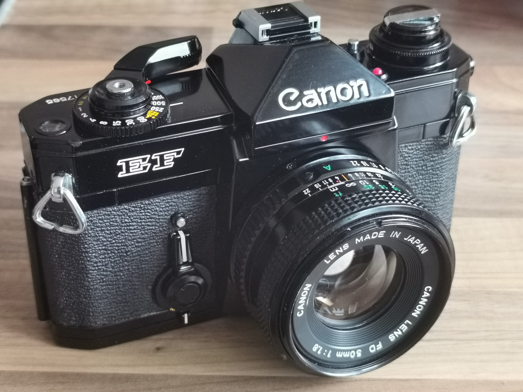 Canon EF